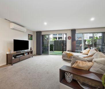 One of Southport's Largest Apartments | Private Courtyard Living & ... - Photo 5