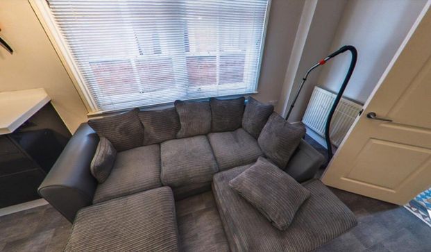 6 bedroom house share to rent - Photo 1