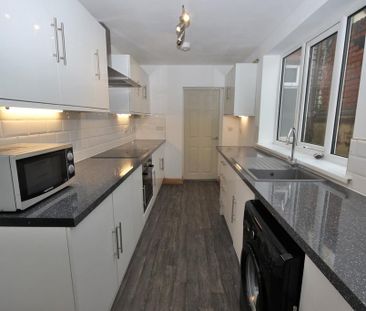 2 bedroom terraced house to rent - Photo 6