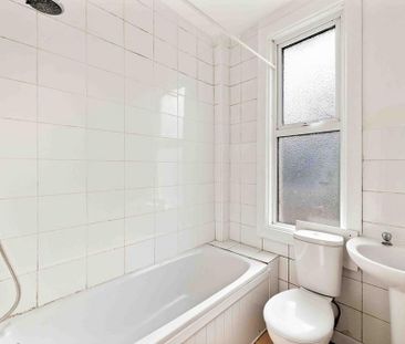2 bedroom maisonette to rent - Photo 4