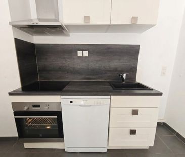 Location Appartement 3 pièces 56m² PERENCHIES 59840 - Photo 1