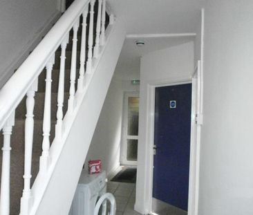 Double Rooms available in 5 Bedroomed House Treforest - Photo 6