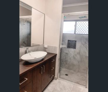 Depth of Sophistication - Photo 3