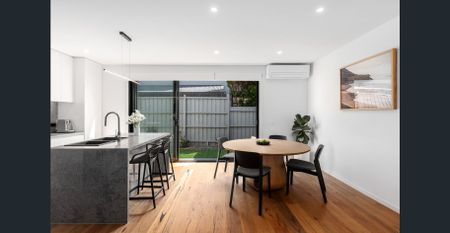 Architecturally Designed 6-Star Energy Efficient Luxury Living - Photo 2