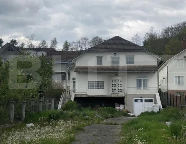 Casa, 300 mp, teren, 1000 mp, zona Periferie - Fotografie 1
