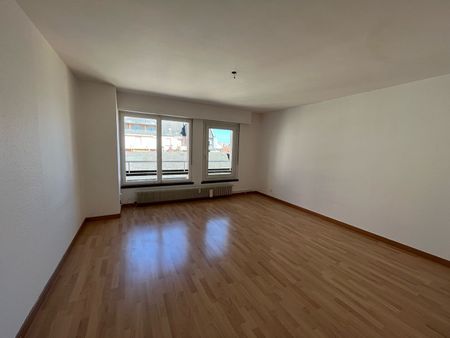 Location Appartement 4 pièces 97m² - Photo 3