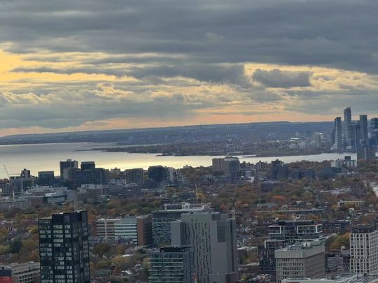 For Lease - 8 Wellesley Street Unit# 5811, Toronto, Ontario - Photo 1