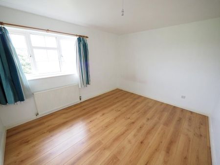 2 bedroom semi-detached house to rent - Photo 2