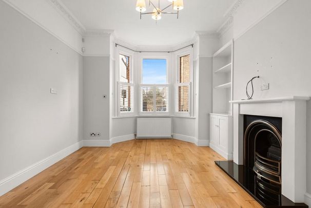 4 bedroom terraced house to rent - Photo 1