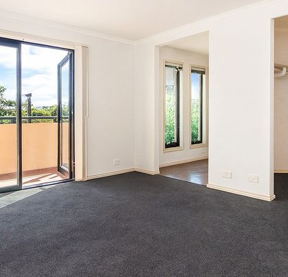 Thinking of selling? Contact our agent - Photo 1