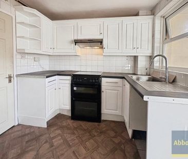 Basildon, SS15 5BN - Photo 3