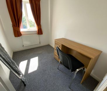 4 bedroom townhouse to rent - Photo 6