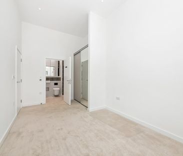 3 bedroom flat to rent - Photo 3