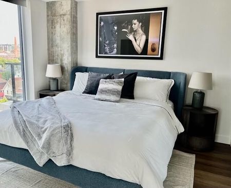 In the middle of it all, but a world apart! - Photo 3