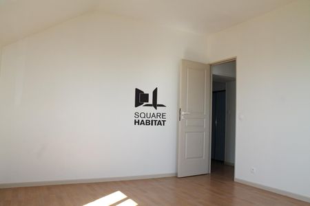 Location Appartement 3 pièces 66m² LA ROCHE POSAY 86270 - Photo 2