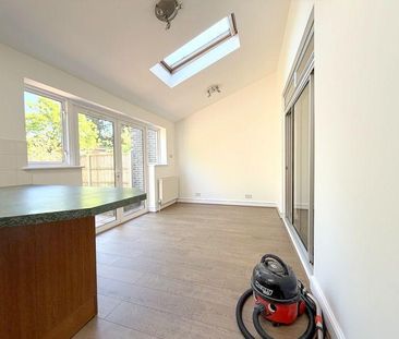 3 bedroom semi-detached house to rent - Photo 2