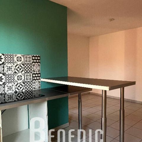 LONGEVILLE LES METZ - F2 - CUISINE EQUIPEE - PARKING SS/SOL - Photo 1