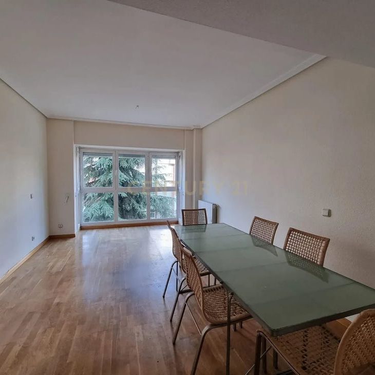 Pozuelo de Alarcón, Community of Madrid - Photo 1