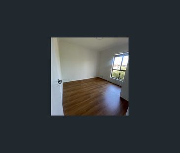 RENOVATED UNIT IN A GREAT LOCATION - Photo 3