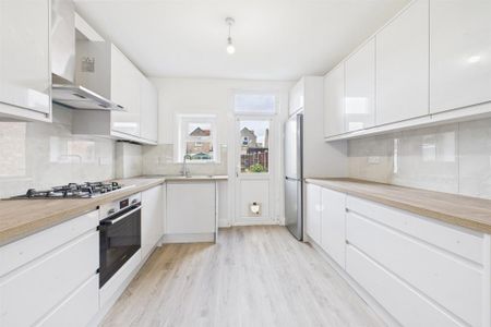 2 bedroom terraced house to rent - Photo 5