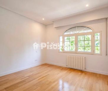 Casa en alquiler en Calle de Serramagna - Photo 2