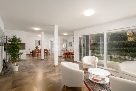 ELEGANZA E COMFORT: BILOCALE AMMOBILIATO - Foto 5