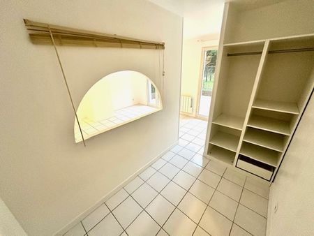 Location Appartement 1 pièce 30m² LYON 7ème - Photo 5