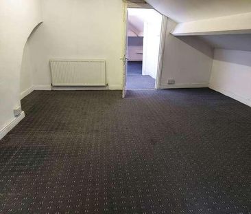 Lumb Lane, Bradford, BD8 - Photo 1