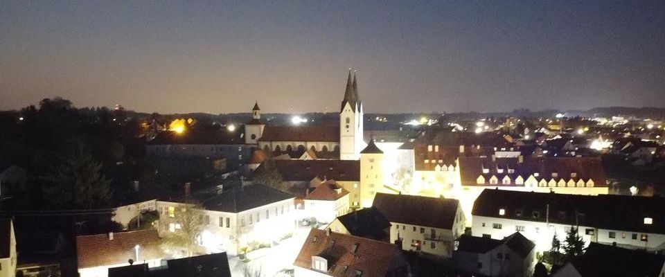 EINMALIGE GELEGENHEIT - 6 ZIMMER WOHNUNG für die ganze Familie - Photo 1