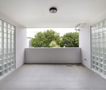 32/62-72 Botany Road, Alexandria NSW 2015 - Apartment For Rent | Do... - Photo 2