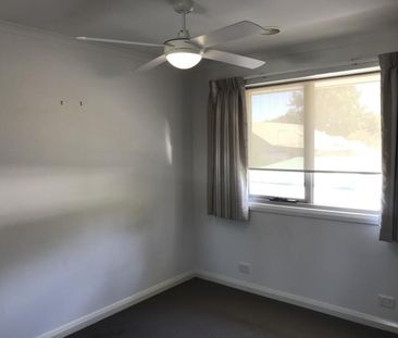 2/40 Green St, Ivanhoe VIC 3079 - Townhouse For Rent | Domain - Photo 3