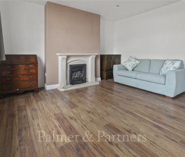 3 bedroom semi-detached house to rent - Photo 1