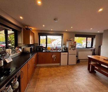 4 bedroom detached house to rent - Photo 6