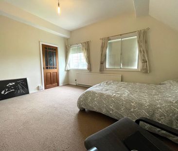 2 bedroom semi-detached house to rent - Photo 6