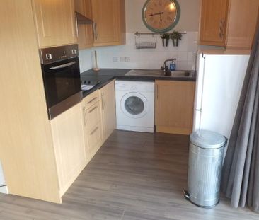 Apt 11 Balmoral Court, Upper Lisburn Road, BT97GR, Belfast - Photo 5