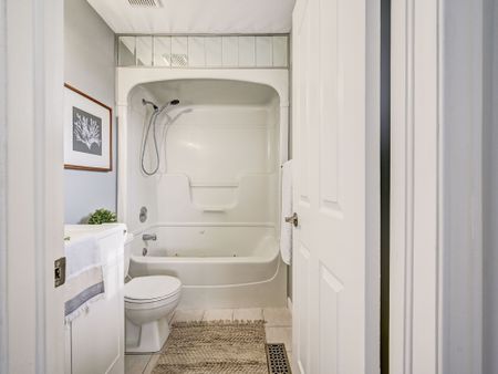 For Lease - 23 Beaverton Drive, Hamilton, Ontario - Photo 3