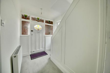 3 bedroom detached house to rent - Photo 3