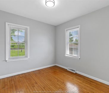 For Lease - 76 TEXAS, Amherstburg, Ontario - Photo 1