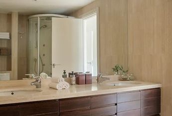 Calle de Rafael Calvo, Madrid, Community of Madrid 28010