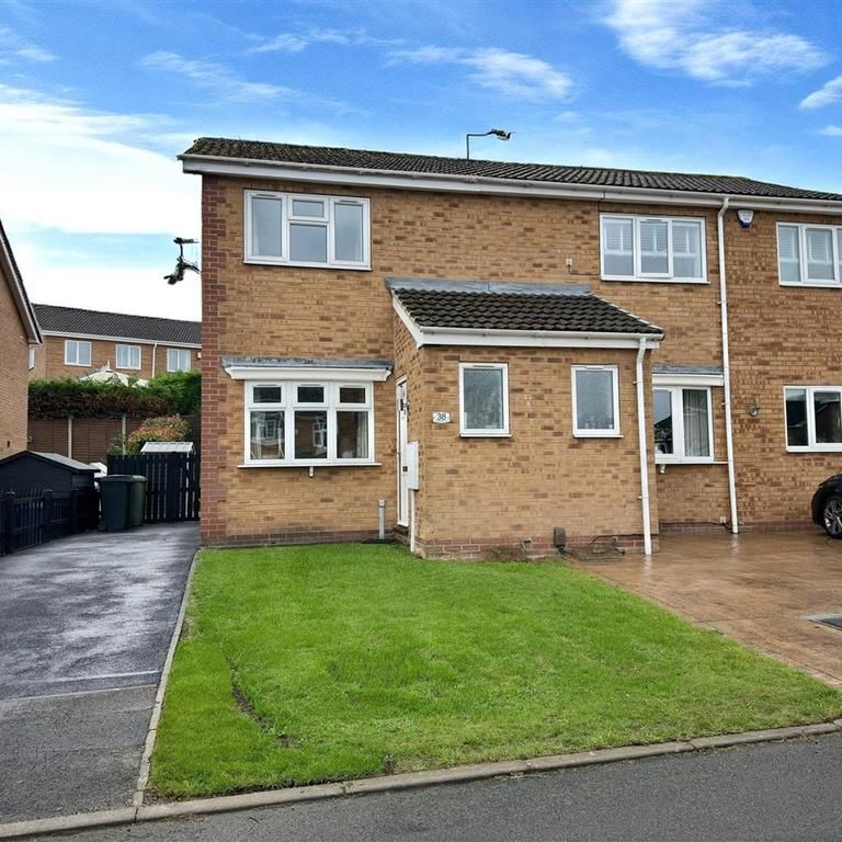 2 bedroom semi-detached house to rent - Photo 1