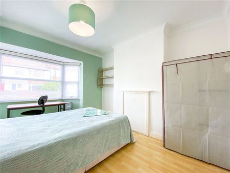 6 bedroom semi-detached house to rent - Photo 3