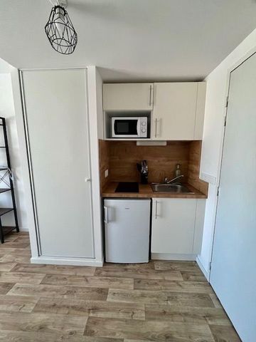 Location Appartement 1 pièce 23m² TROYES 10000 - Photo 4