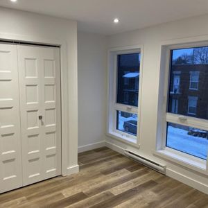6 1/2 - Montréal - 3 000 $/mois - Photo 2