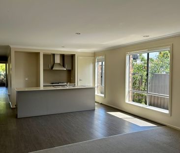 21 Casina Court, Epsom, Vic 3551 - Photo 6