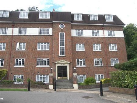 Herga Court, Harrow on the Hill - Photo 4