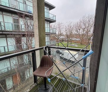 2 Bed Flat, Union Park, SE10 - Photo 3