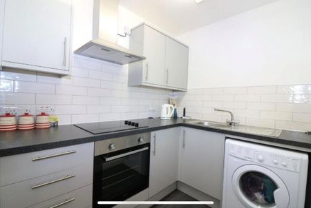1 bedroom flat to rent - Photo 3