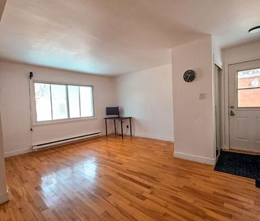 4 1/2 A Louer Longueuil - Photo 1