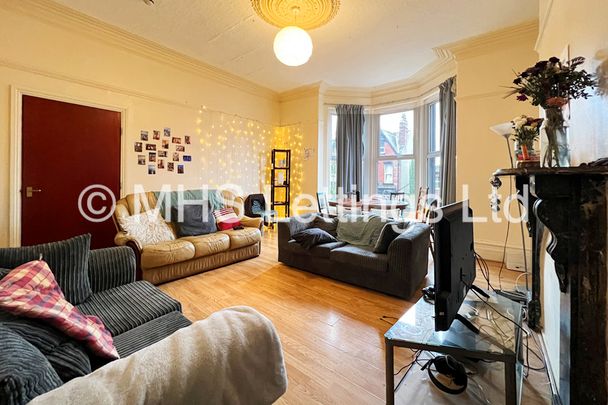 6 Bedroom Mid Terraced House for rent in Regent Park Terrace - Photo 1
