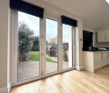 3 bedroom property to rent - Photo 2